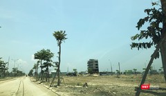 Thị trường BĐS, thì Đà Nẵng đang tồn tại tình trạng lách luật, lách thuế khi các bên sử dụng hình thức đặt cọc trong mua bán BĐS, nhất là nguy cơ xảy ra các vấn đề pháp lý phát sinh khó kiểm soát. 