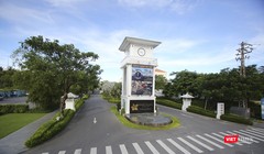 UBND TP Đà Nẵng yêu cầu thu hồi 6.680m2 đất của dự án Khu biệt thự nghỉ dưỡng du lịch cao cấp Sunrise tại khu vực cuối đường Hồ Xuân Hương để mở lối xuống biển phục vụ công cộng, nhưng không hình thành bãi tắm công cộng