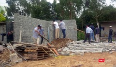 Lực lượng chức năng cưỡng chế công trình xây dựng trái phép tại khu vực Dự án Ga Đường sắt Đà Nẵng