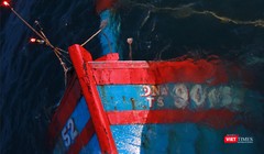 Tàu cá của ngư dân Việt Nam từng bị tàu "lạ" đâm chìm trên Biển Đông đã đánh dấu cho những xung đột tranh chấp đang diễn biến phức tạp.