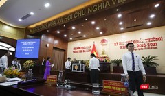 Các đại biêủHĐND TP Đà Nẵng bỏ phiếu miễn nhiệm các chức danh để phục vụ côg tác nhân sự, hợp nhất 3 văn phòng ĐBQH-HĐND-UBND TP.