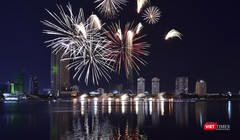 Màn trình diễn pháo hoa DIFF bên bờ sông Hàn, TP Đà Nẵng