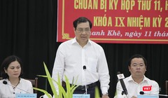 Ông Huỳnh Đức Thơ-Chủ tịch UBND TP Đà Nẵng trả lời ý kiến cử tri quận Thanh Khê tại Hội nghị tiếp xúc cử tri chuẩn bị cho kỳ họp thứ 11, HĐND TP Đà Nẵng khóa IX, nhiệm kỳ 2016-2021diễn ra chiều 11/6.