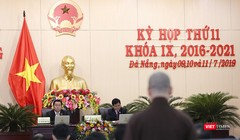 Đại biểu HĐND TP phát biểu ý kiến trong phiên thảo luận tại hội trường liên quan đến vấn đề môi trường và thực hiện xây dựng TP môi trường của Đà Nẵng