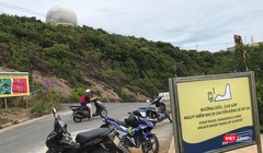 Các biển báo cảnh báo tai nạn được Ban Quản lý Bán đảo Sơn Trà và các bãi biển du lịch Đà Nẵng lắp đặt trên bán đảo Sơn Trà