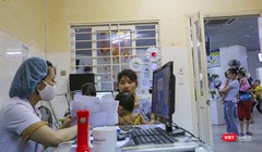 Bệnh nhân đến thăm khám tại Bệnh viện Phụ sản - Nhi TP Đà Nẵng 