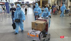 Hành khách nhập cảnh tại Sân bay Đà Nẵng