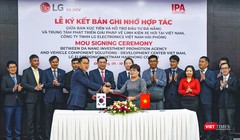 Quang cảnh buổi ký kết