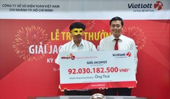 Khách hàng may mắn trúng giải hơn 92 tỷ đồng xổ số điện toán của Vietlott