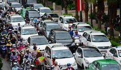 Từ tháng 1/2017 thực hiện quy định thu lệ phí trước bạ 10% đối với ô tô chở người từ 9 chỗ trở xuống.