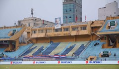 Bên trong sân VĐ Hàng Đẫy.