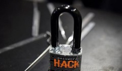 Tin tặc có thể thâm nhập cả mạng lưới ngân hàng - Ảnh: Reuters