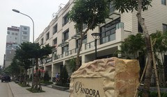 Đây là dự án với 104 căn nhà vườn liền kề và 1 tòa nhà chung cư 27 tầng. Ảnh - Quang Vững