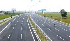 Các phương tiện lưu thông qua tuyến Đà Nẵng - Quảng Ngãi sẽ phải thanh toán giá dịch vụ.