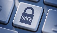 Lướt net ngày Tết, an toàn trên hết. - Ảnh: NEWSNATION.IN