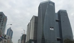 HUD Tower gồm hai tòa tháp (32 và 27 tầng) được thiết kế theo hình dáng của 2 cánh buồm cong vút lên cao.