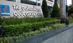 Bộ Tài chính đề nghị PVN tập trung thoái vốn tại các doanh nghiệp trong các lĩnh vực nhạy cảm.