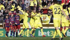 Barca rơi chiến thắng