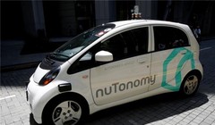 Xe taxi tự hành lăn bánh tại Singapore