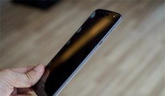 Cận cảnh smartphone Motorola Moto Z Play