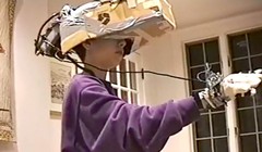 Video thiếu niên tự chế 'kính thực tế ảo' từ năm 1993