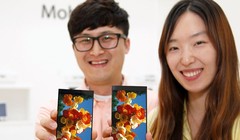 Panel màn hình hỗ trợ độ phân giải QHD+ tỷ lệ khung hình 18:9 được LG hướng đến phân khúc smartphone cao cấp vừa ra mắt.