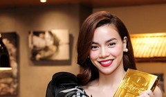 Nữ hoàng giải trí showbiz Việt rạng rỡ trong ngày phát hành DVD Live concert 2014.