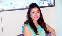 Hoa hậu Lý Thu Thảo vẫn toát lên vẻ đẹp dịu dàng, tính cách thùy mị dẫu trải bao gió sương cuộc đờ