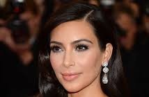 Cha ruột cô Kim “siêu vòng 3”, Robert Kardashian khi còn sống là một luật sư hàng đầu tại Los Angeles. 