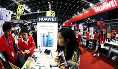 Mặc dù sự hoài nghi Huawei vẫn đang diễn ra Ấn Độ nhưng với giá thành rẻ, quy mô lớn, thật khó để chính phủ Ấn có thể cấm hoàn toàn Huawei khỏi quá trình xây dựng mạng 5G ở nước này. Ảnh: Nikkei Asian Review