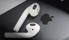 Nhà cung cấp của Apple, Goertek sẽ bắt đầu sản xuất thử nghiệm tai nghe không dây AirPod tại Việt Nam. Ảnh: Nikkei Asian Review