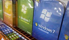 Hàng triệu chiếc máy tính chạy Windows 7 sẽ không được nhận hỗ trợ của Microsoft từ ngày hôm nay. Ảnh: CNBC