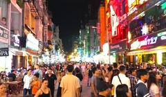 Phố đi bộ Bùi Viện ở TP. HCM