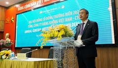 Ông Đặng Ngọc Hoà, Chủ tịch HĐQT Vietnam Airlines, phát biểu tại ĐHĐCĐ thường niên năm 2021