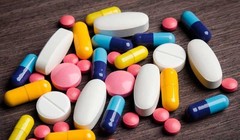 Ronapreve là thuốc điều trị Covid-19 do hãng dược Roche (Thụy Sỹ) và công ty công nghệ sinh học Regeneron (Mỹ) hợp tác phát triển. (Ảnh minh hoạ - Nguồn: Internet)