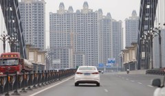 Một dự án bất động sản còn chưa hoàn thiện của Evergrande ở Lạc Dương, Trung Quốc, tháng 9/2021 - Ảnh: Reuters.