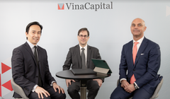 Hội nghị có sự tham gia của nhiều lãnh đạo cấp cao của VinaCapital (Từ trái sang: ông Ismael Pili - PGĐ bộ phận phân tích và nghiên cứu thị trường của VinaCapital, ông Michael Kokalari - Chuyên gia kinh tế trưởng của VinaCapital, ông Eric Levinson - PGĐ Điều hành phòng Phát triển kinh doanh của VinaCapital)