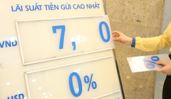 Vì sao ''thừa tiền'' nhưng ngân hàng vẫn tăng lãi suất huy động?