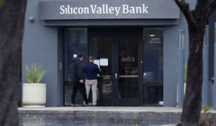 Nỗ lực 'vay nóng' 20 tỉ USD bất thành trước khi sụp đổ của SVB (Ảnh: Reuters)