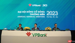 AGM 2023 của VPBank: Tham gia tái cơ cấu TCTD yếu kém, tự tin mục tiêu lợi nhuận tỉ USD