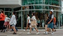 Lợi suất cao được cung cấp bởi các tổ chức tài chính mang lại lợi ích cho nhiều người tiêu dùng Mỹ (Ảnh: Bloomberg)