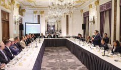 Thủ tướng Phạm Minh Chính phát biểu tại buổi làm việc với các tập đoàn, quỹ đầu tư lớn của Mỹ tối ngày 21/9 (Ảnh: VGP)