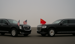 Hai mẫu limousine bọc thép chở Tổng thống Mỹ và Chủ tịch Trung Quốc hiện đại thế nào?
