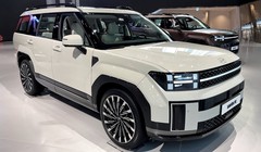 Hyundai Santa Fe vội vàng hạ giá "sốc" khi doanh số liên tục giảm