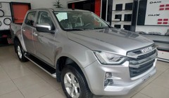 Xe "ế" Isuzu D-Max giảm thêm 100 triệu đồng để đẩy hàng tồn kho