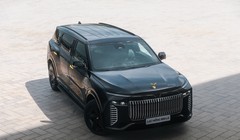 Ngắm xe Lạc Hồng 900 LX chống đạn đưa đón nguyên thủ quốc tế tại đại lễ 2/9