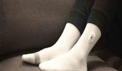 Tất thông minh (ảnh: Siren)