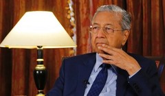 Ông Mahathir Mohamad có những tuyên bố cứng rắn với Trung Quốc ngay trước chuyến thăm Bắc Kinh 