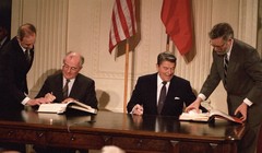 Mỹ tuyên bố rút khỏi Hiệp ước INF họ ký với Nga được cho là hành động nhằm đối phó Trung Quốc. 