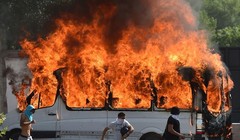 Sau khi cựu tổng thống Kyrgyzstan Almazbek Atambayev bị bắt, những người ủng hộ ông đã gây bạo loạn ở thủ đô Bishkek